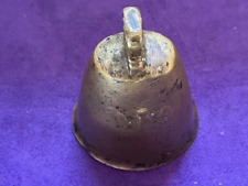 Très ancienne petite cloche