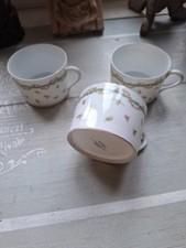 3 tasses a café porcelaine