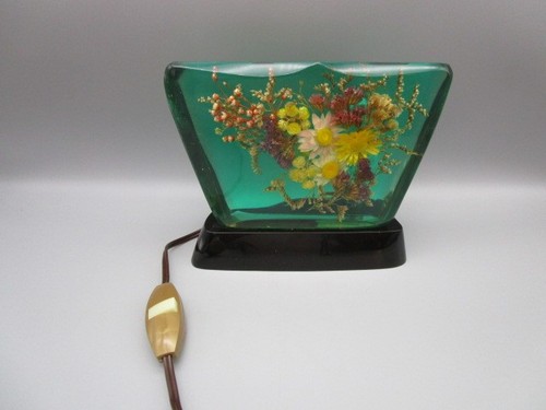 Lampe vintage résine a - vintage,