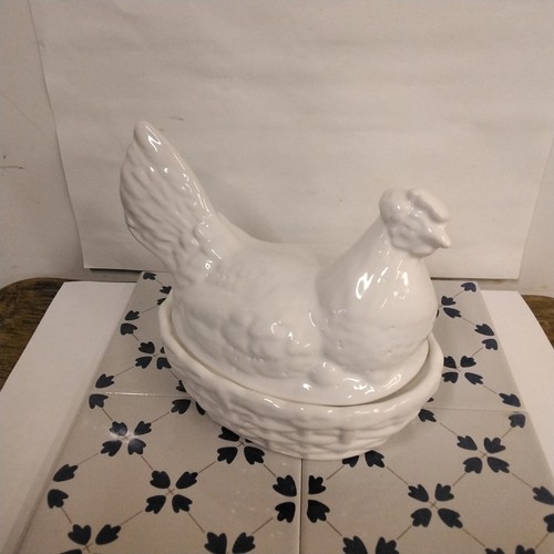 Poule blanche faience - blanche,