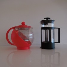 1 Coffee Maker + 1 Solo Teapot Vintage Contemporary Design
