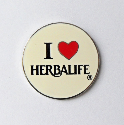 Pin love herbalife - pin's,