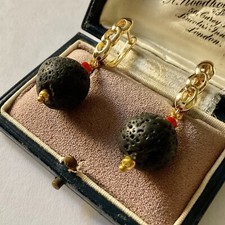 PIERRE DE LAVE , CORAIL