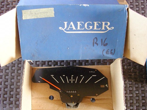 Renault r16 compteur - 16,