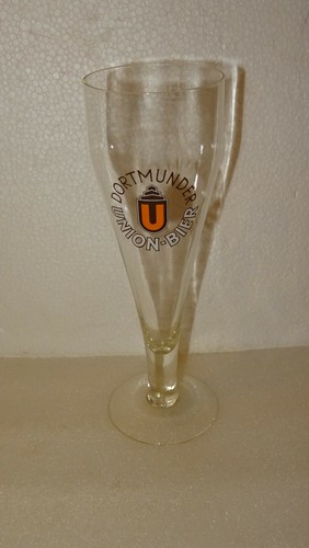 Ancien verre pied biere - pied, des