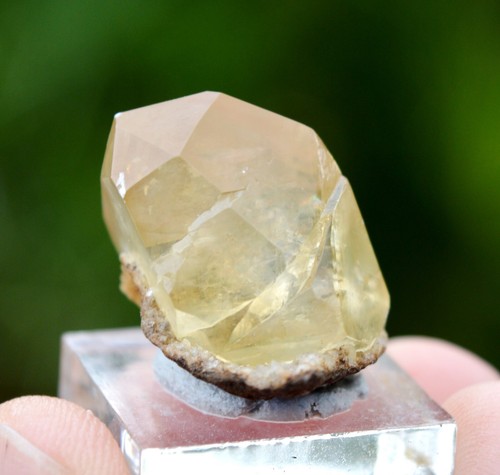 Calcite grams - 19,