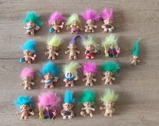 Lot 21 Figurines Troll /