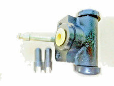 Cylindre de frein arrière