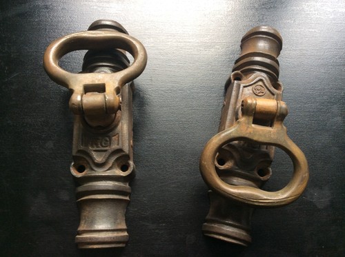 Deux ancienne crémone - deux,