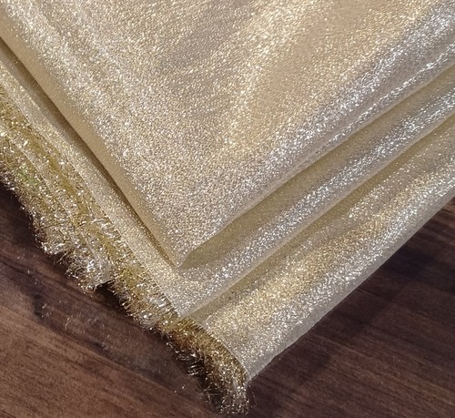 Métrage organza doré épais