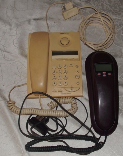 Lot anciens telephones - anciens,