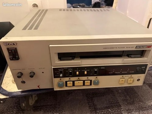 Broadcast video player - broadcast, deck