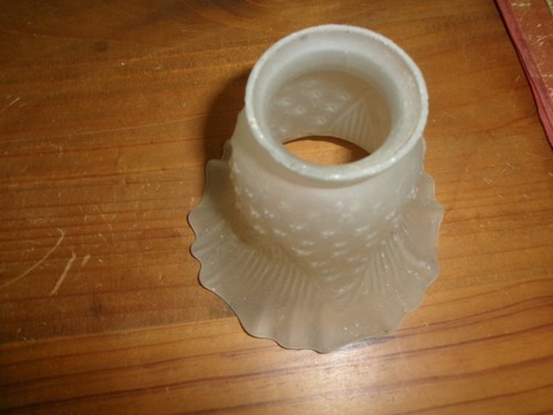Ancienne tulipe pour lampe - ancienne, en
