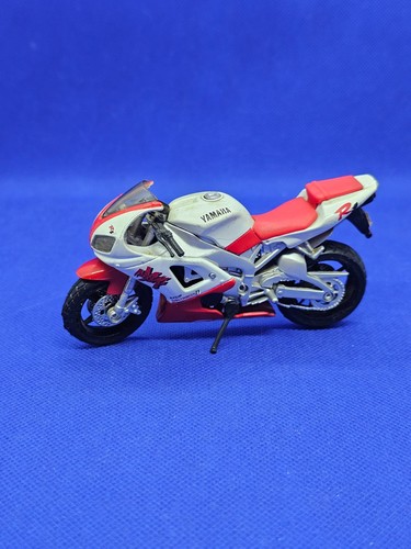 Maisto yamaha yzf 118 - yzf,