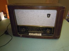 Poste radio ancien Grundig -