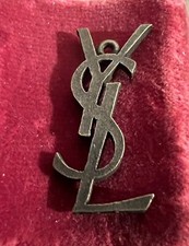 Yves Saint Laurent Pendentif