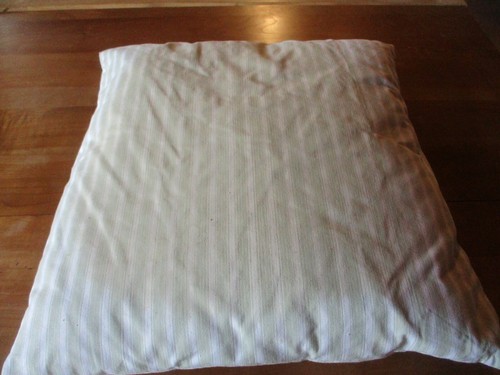 Coussin oreiller ancien - , en