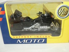 MOTO HONDA GOLD WING 2002 Noir MOTOR MAX 1:18