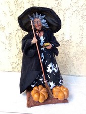 1 santon ancien habillé