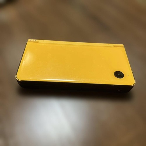 Console nintendo dsi jaune - nintendo,