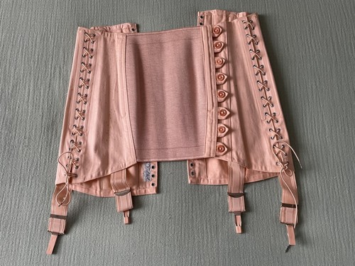 Gaine corset porte jarretelles - gaine/corset/porte,