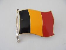 Plaque de calandre émaillée