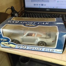 Diecast Metal 1/24 Porsche 959