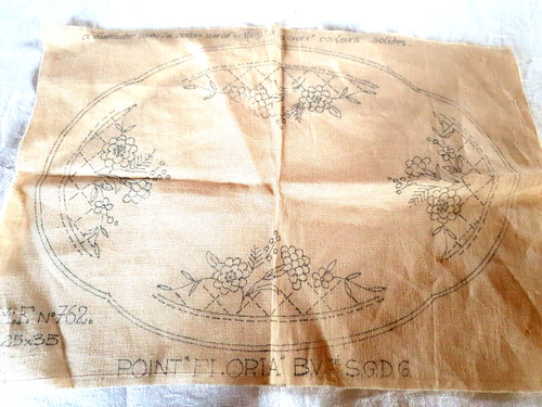 Ancien napperon ovale broder - ancien, a