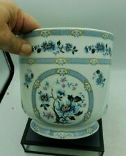 JOLI CACHE POT PORCELAINE DE LIMOGES signé LAZEYRAS    