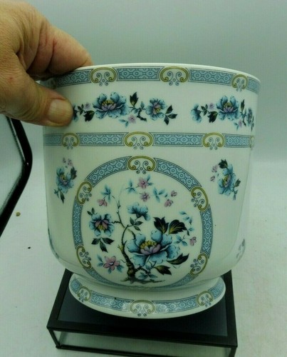 Joli cache pot porcelaine - joli,