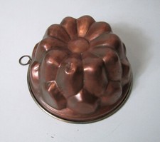 ancien moule à gateau en cuivre D.22cm