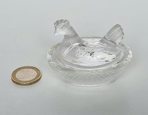 Ancienne petite salière poule