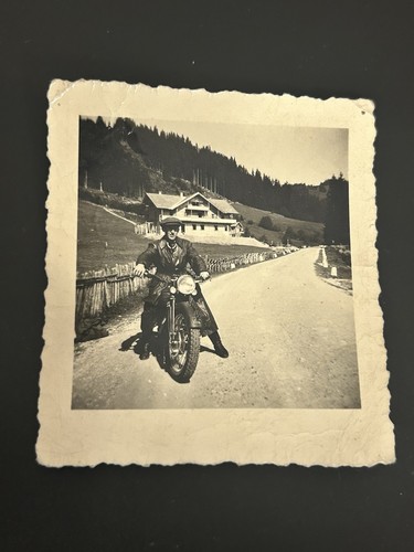 Photo moto ancienne - moto,