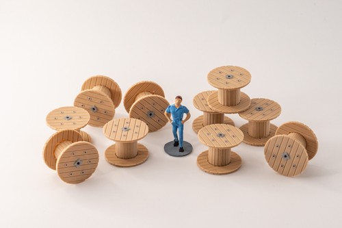 Tourets bois 140cm 1 - 10, 1:87