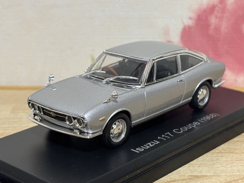 Isuzu 117 coupe siler - 117,