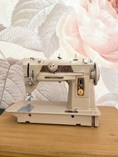 Machine à coudre Singer 401G