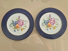 Assiettes En Porcelaine De