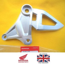 HONDA CB125R LEFT FOOTPEG BRACKET PEG HANGER 2018 - 2025 PART : 50700-K94-T00