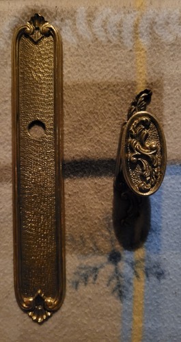 Old cleaning plate and handle - old,