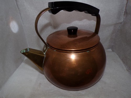 Ancienne bouilloire cuivre - bouilloire,