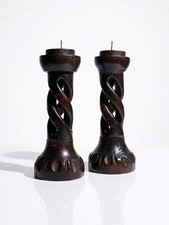 Paire de bougeoirs en bois