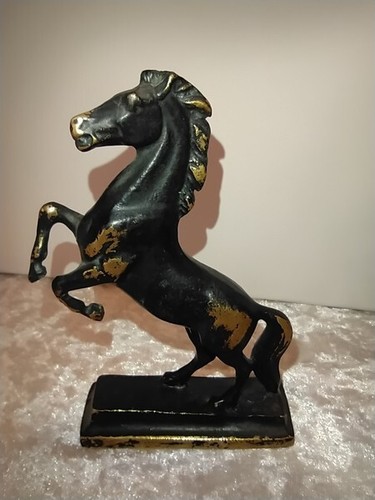 Cheval hennissant bronze - en,
