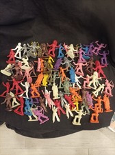 lot de 77 figurines Far-West 