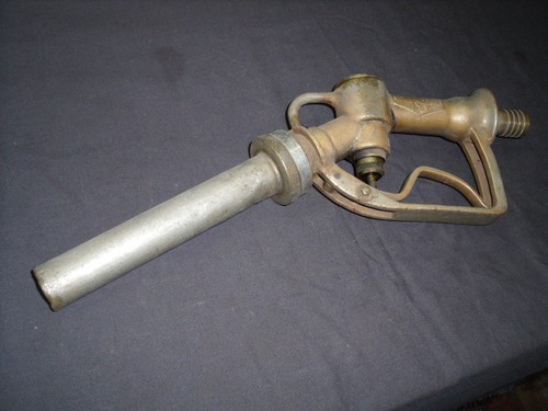 Pistolet bronze pompe - bronze, a
