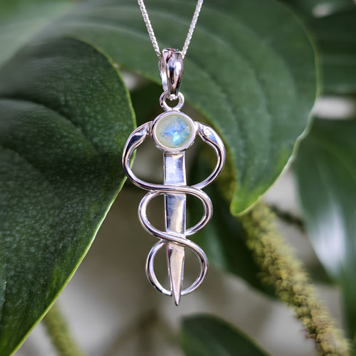 Collier pendentif serpent