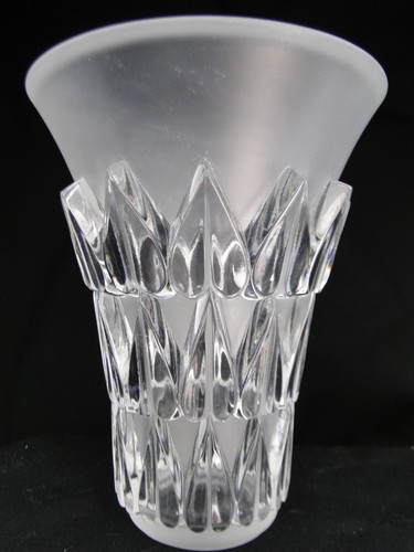 Superbe vase modele feuilles - superbe,