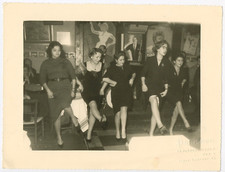 G131 vintage photography chez PATACHOU Montmartre Cabaret 1957 Paris Danse