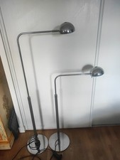 2 LAMPADAIRES/ LISEUSES /