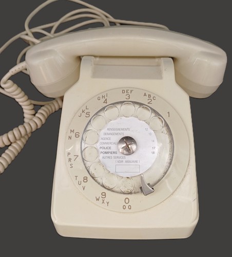 Ancien téléphone cadran - ancien,