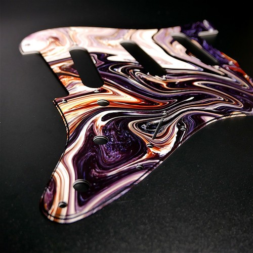 Fender strat pickguard - pickguard, •